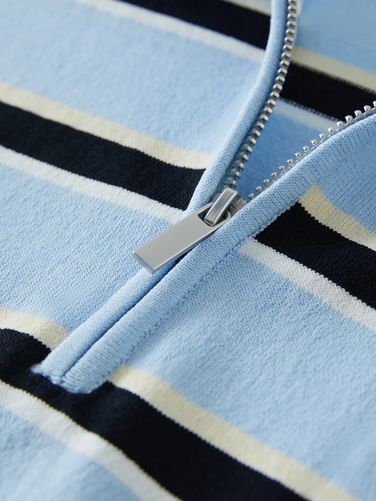 Contrast Stripe Knit Top & Structured Collar