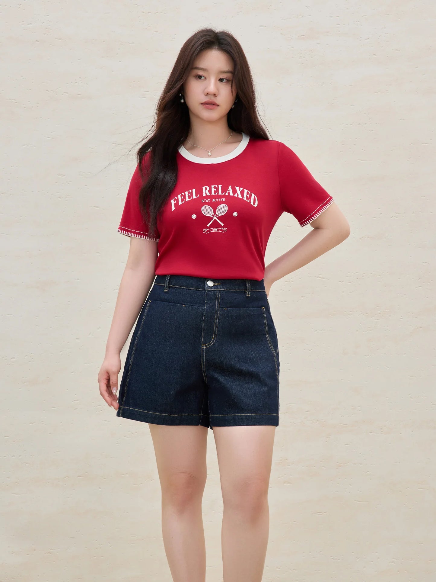 Vintage Contrast-Stitch Round Neck Tee & Relaxed Fit