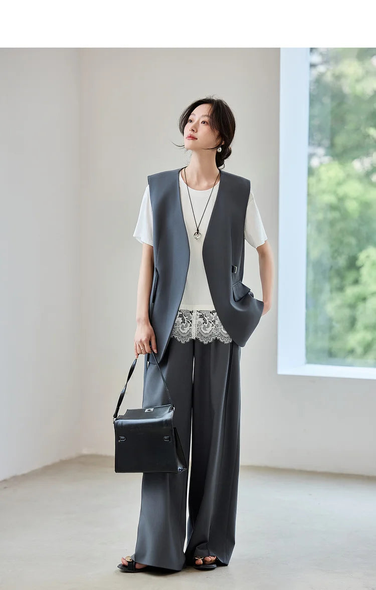 Lace Slit Loose Fit O Neck T-shirt & Tee