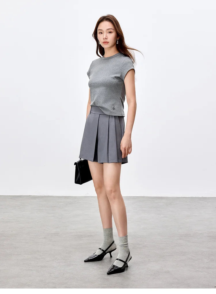 Solid Knitted Crewneck Short Sleeve Embroidery Top