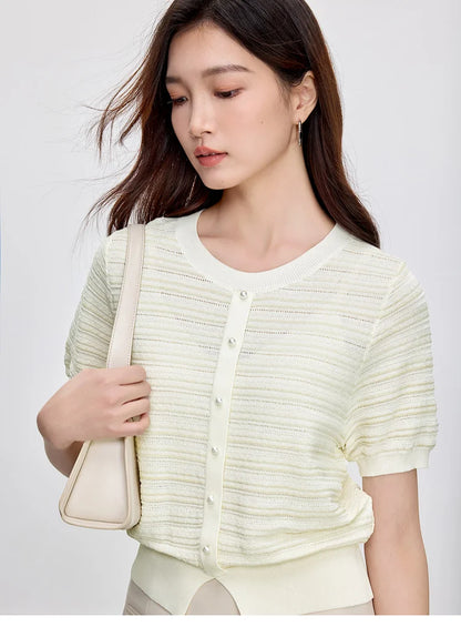Chic Button Short Sleeve Knit Top & Loose Fit Design
