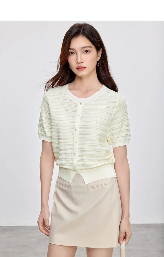 Chic Button Short Sleeve Knit Top & Loose Fit Design