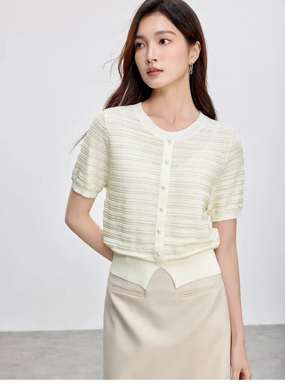 Chic Button Short Sleeve Knit Top & Loose Fit Design