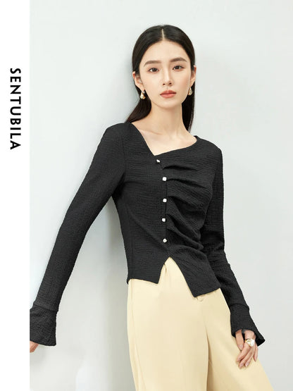 Elegant Knitted Pullover Top with Split Hem & Folds