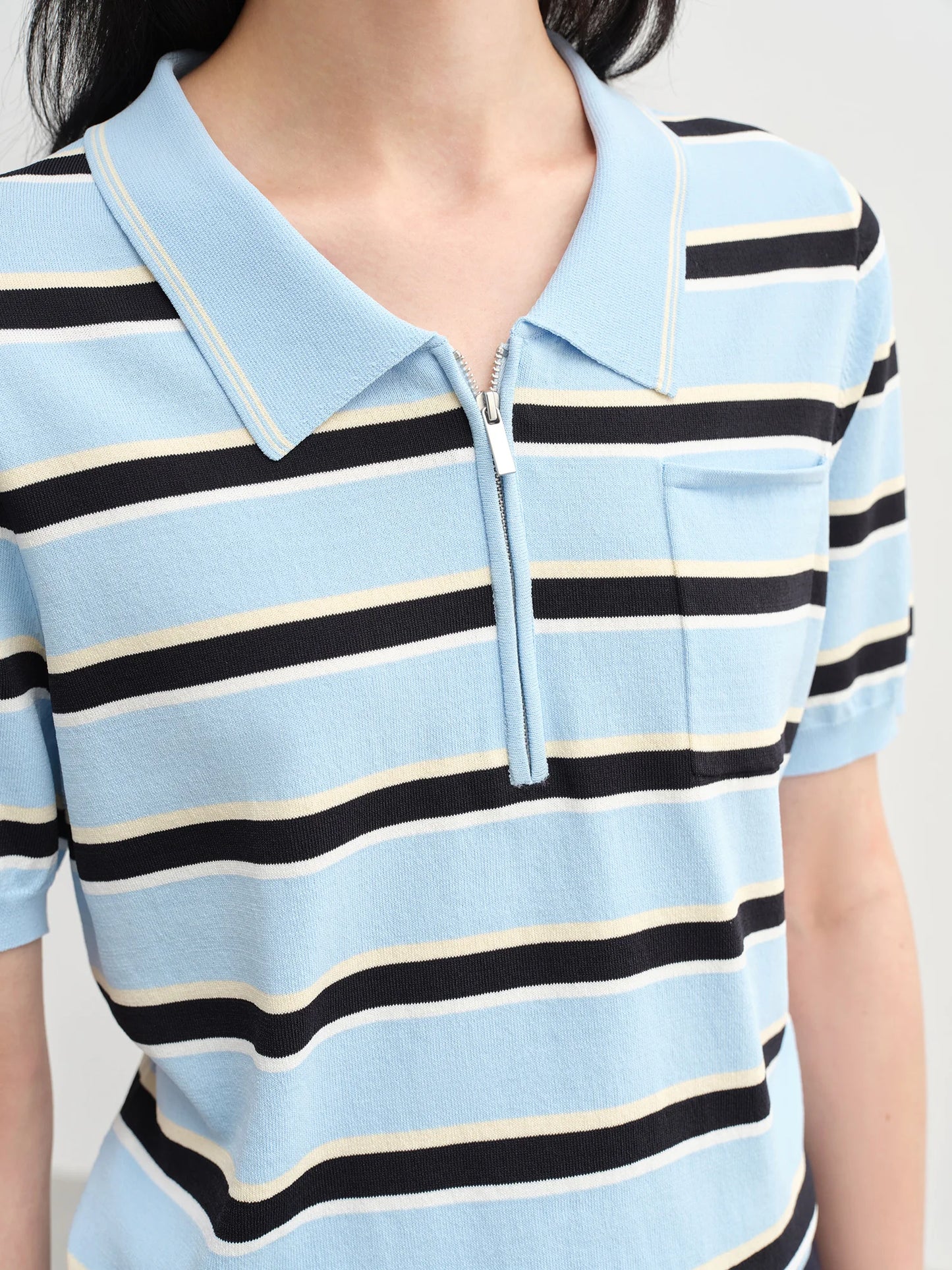 Contrast Stripe Knit Top & Structured Collar