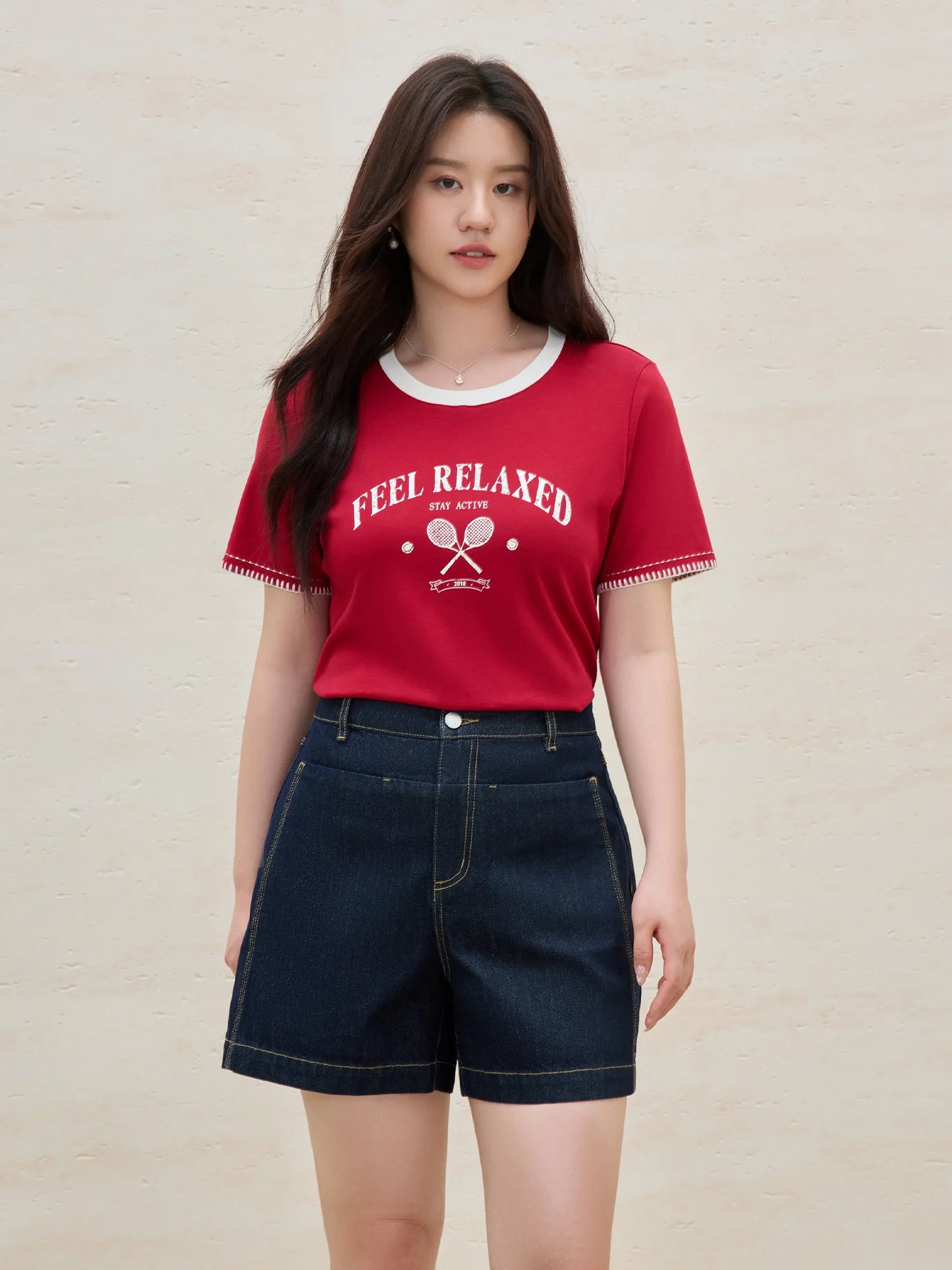 Vintage Contrast-Stitch Round Neck Tee & Relaxed Fit