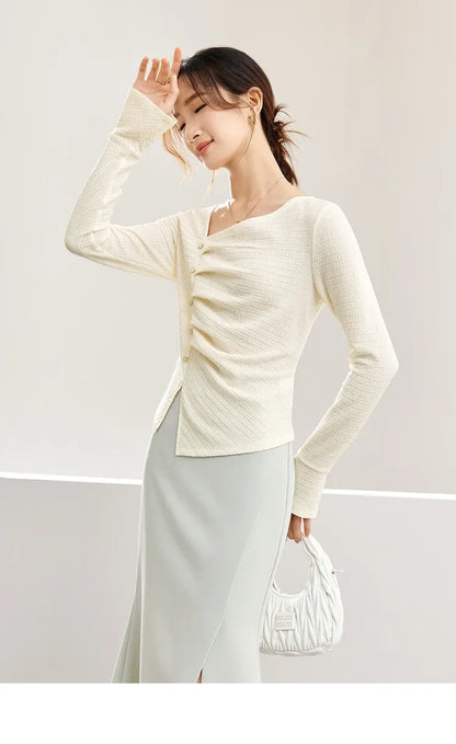 Elegant Knitted Pullover Top with Split Hem & Folds
