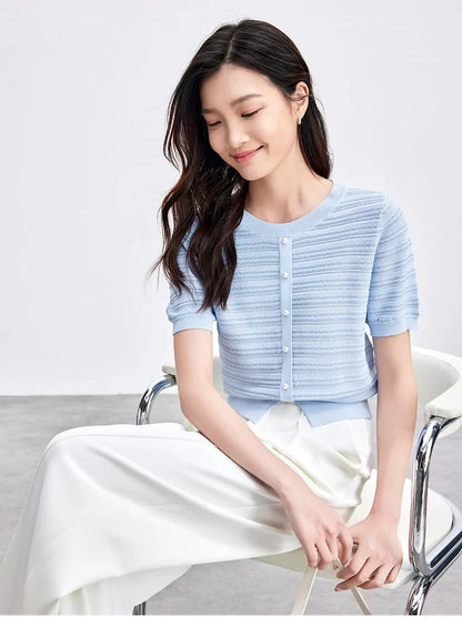 Chic Button Short Sleeve Knit Top & Loose Fit Design