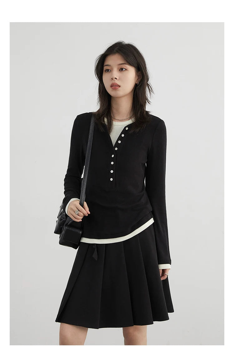 Cozy and chic, our Loose-Fit Knitted Sweater & Long Sleeve Top combines soft, breathable fabric with a stylish design. Perfect for layering, this versatile piece transitions effortlessly between seasons. With its sophisticated long sleeves and a range of colors,